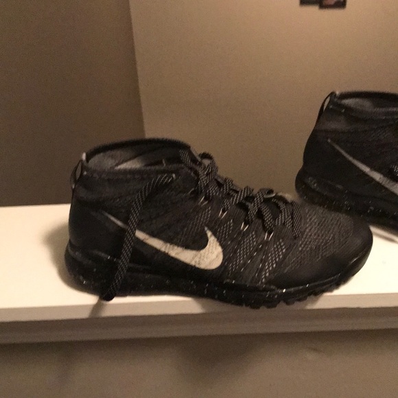 Nike Fly knit Chukka - Picture 1 of 8